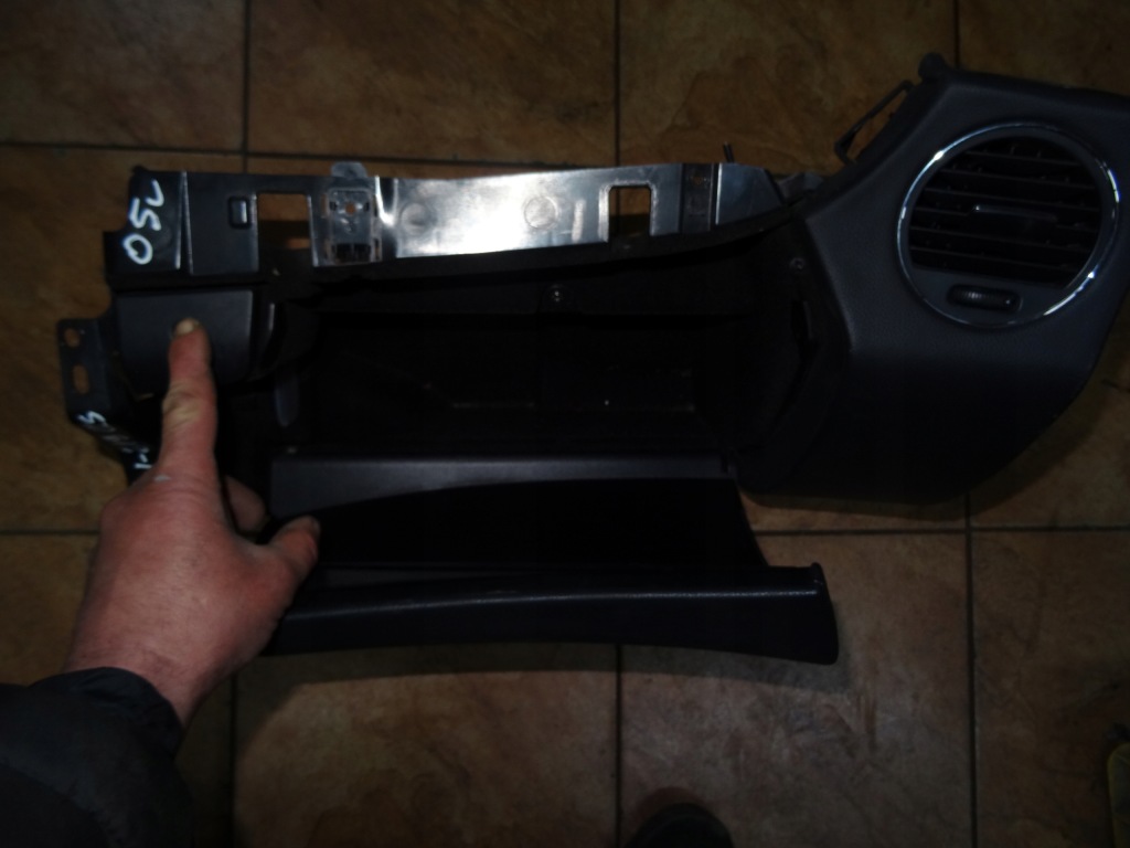 фото №4, W219 cls 3.5 05' бардачок пассажира