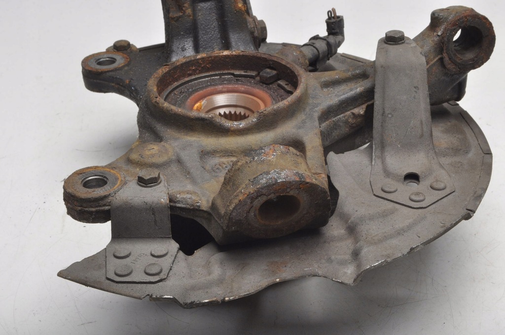 фото №5, Peugeot 3008 ii поворотний кулак права передня