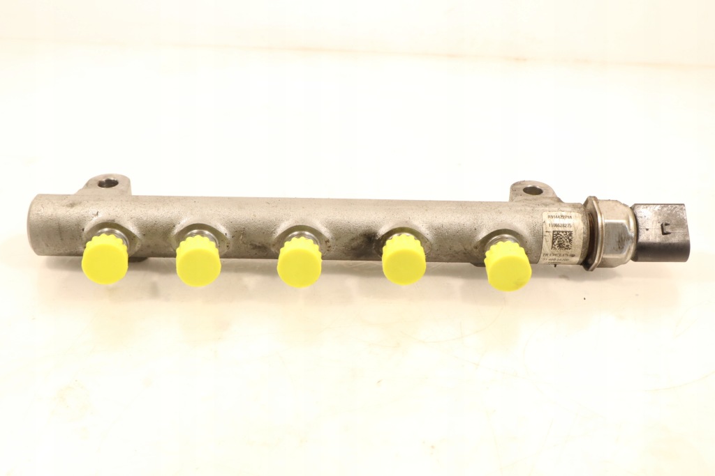 фото №1, Молдинг впрыскная hyundai i20 i 1.4crdi 31400-2a700