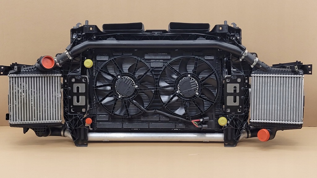 фото №1, Pas передний радиатор audi q8 q7 4m 3.0tfsi usa