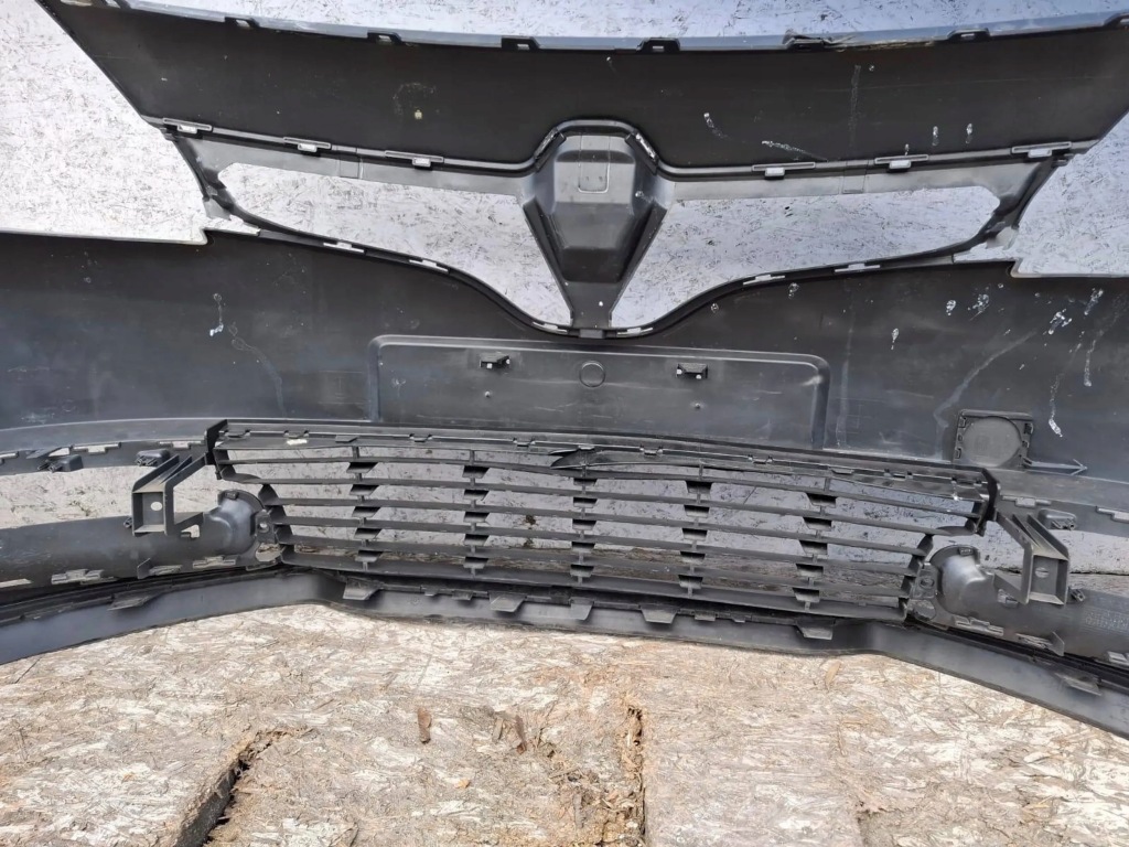 Renault scenic 3 рестайлинг  620222347r бампер перед с Разборки
