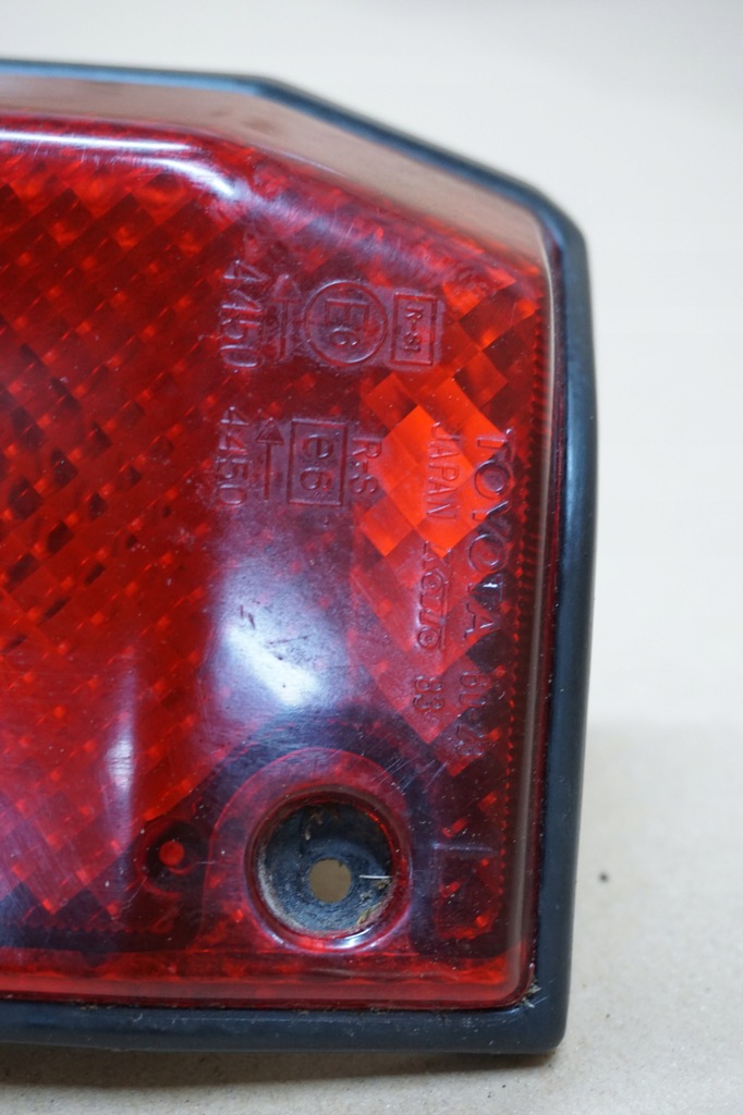 фото №12, Land cruiser lj70 лампа лівий задня w крила 89r