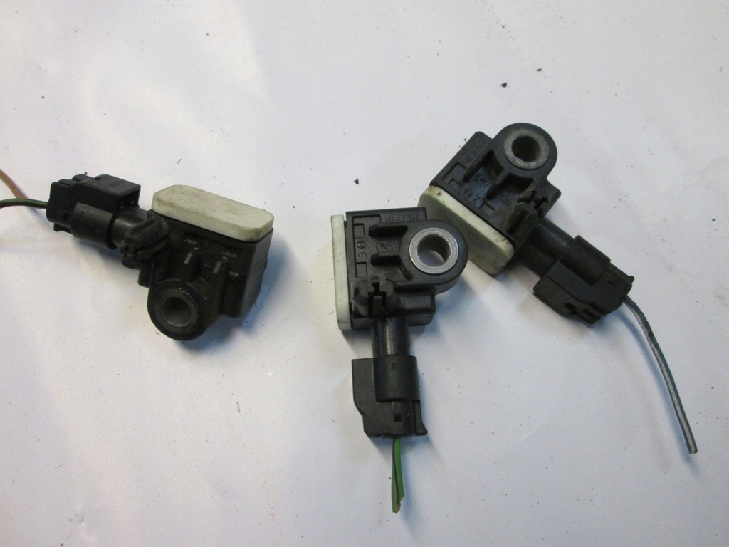 фото №14, Dodge charger 2014 датчик удара 56054085aa challenger chrysler 300