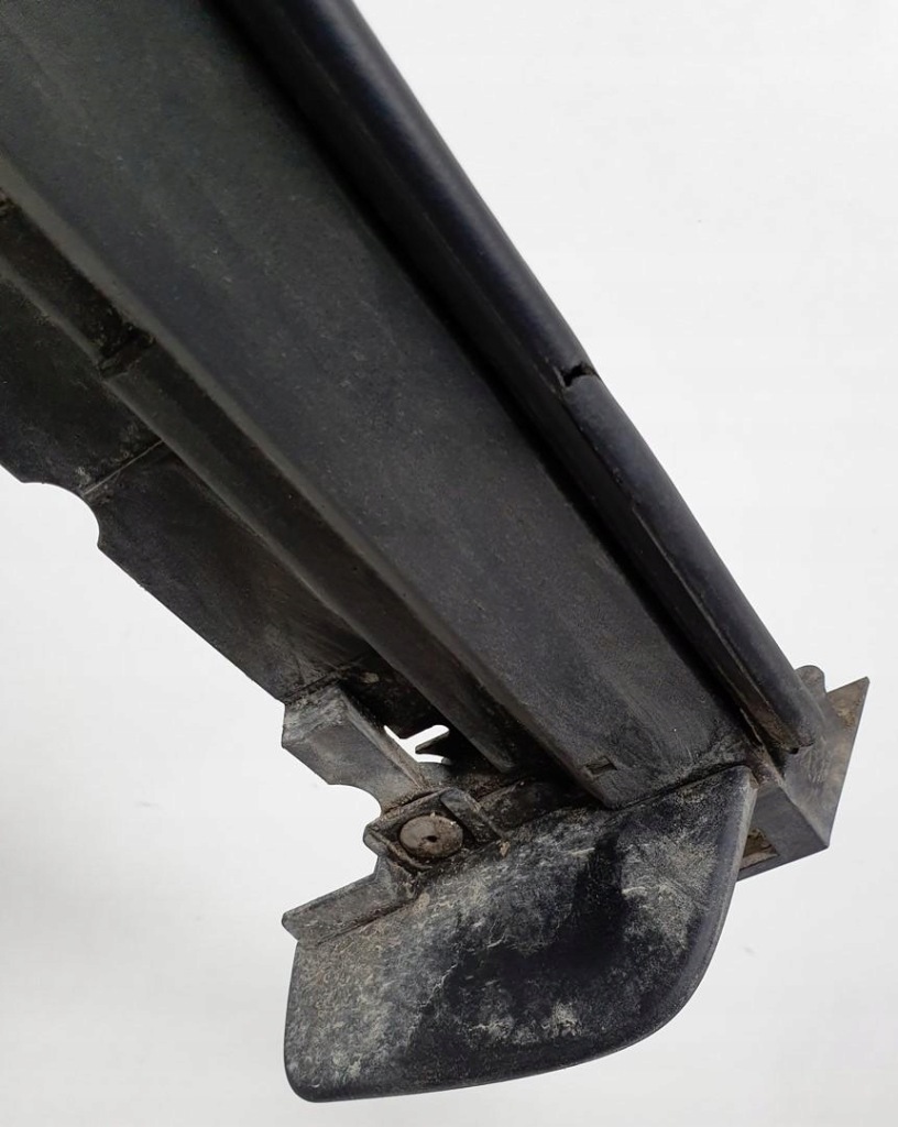 Купить Молдинг накладка порог левая mazda cx-7 eg21-51ps1