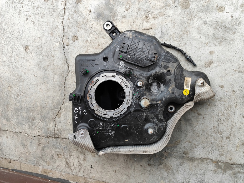 фото №1, Бак adblue audi a6 c7 lift 4g0131877