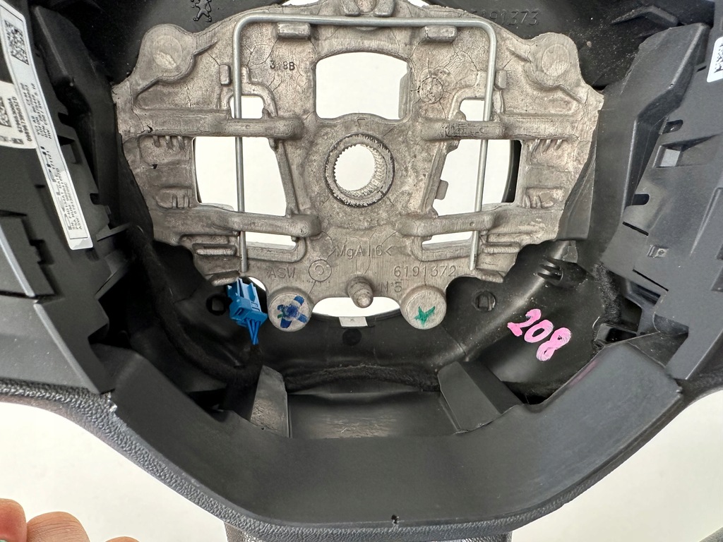 фото №8, Воздуховод peugeot 208 i мультифункция переключатели управление 98084115zd