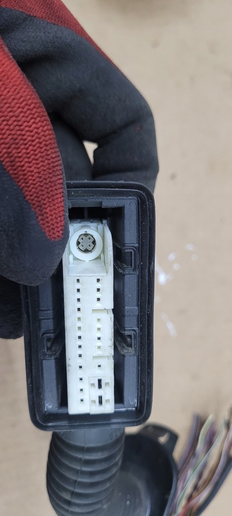 фото №8, A6 c7 s6 штекер колодка дверь 18pin камера 4h0972702