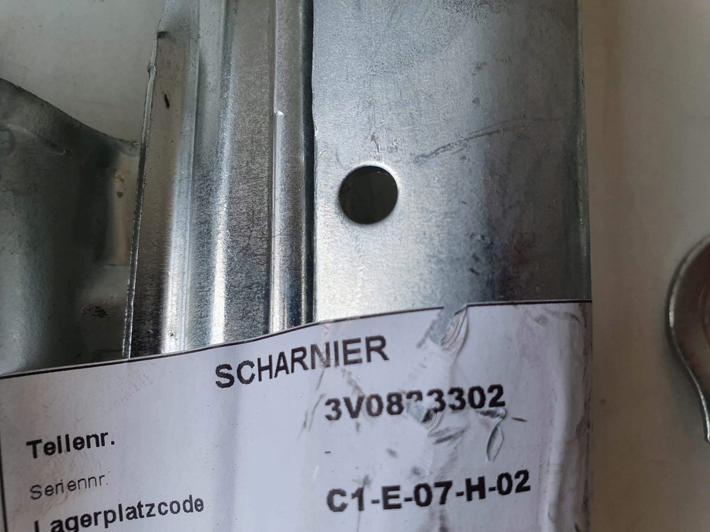 фото №5, Skoda superb iii петли капот 3v0823302 оригинал