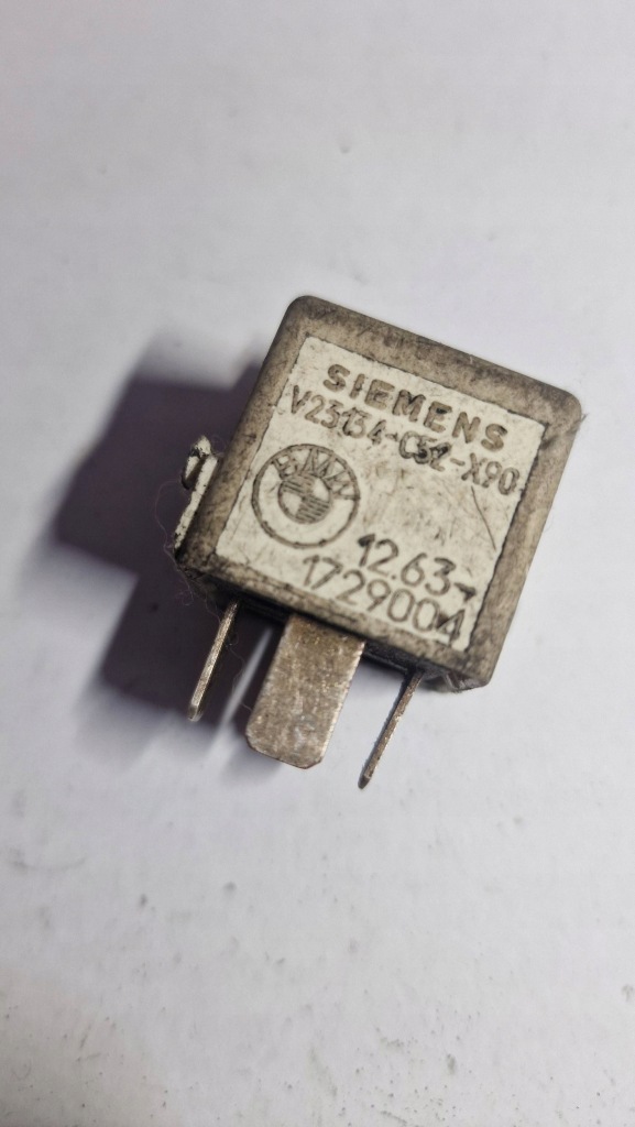 фото №1, Реле siemiens bmw v23134c52x90