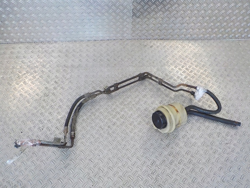 фото №1, Mascott 3.0 04-10 бачок усилителя провода