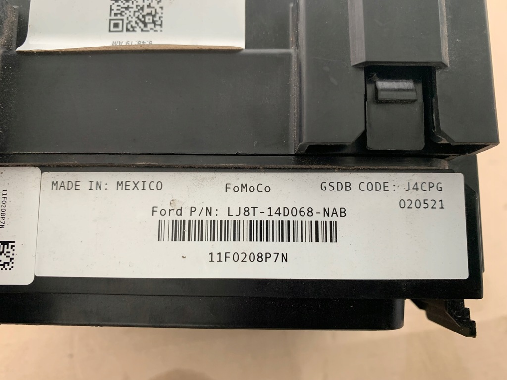 фото №13, Ford mustang mach-e rwd 75.7 kwh корпус коробка предохранителей оригинал