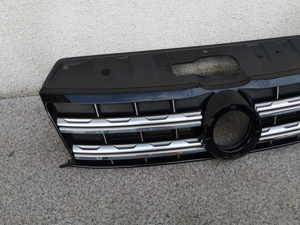 фото №3, Vw amarok 2h решётка радиатора решётка радиатора