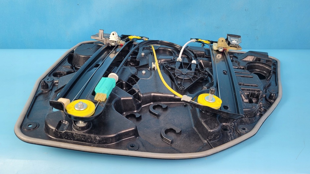 фото №9, Mercedes eqe w295 350+ 23r подъемник стекло левый задняя a2957300100