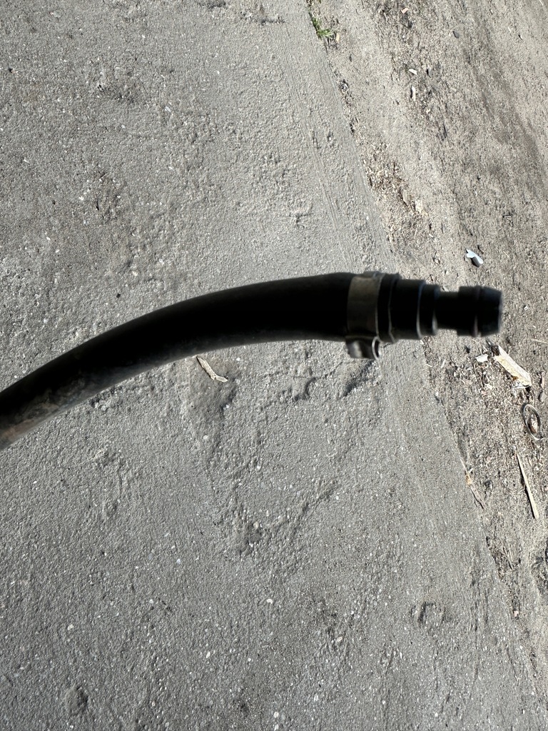 фото №4, Audi a4 8k a5 8t шланг омивача фари