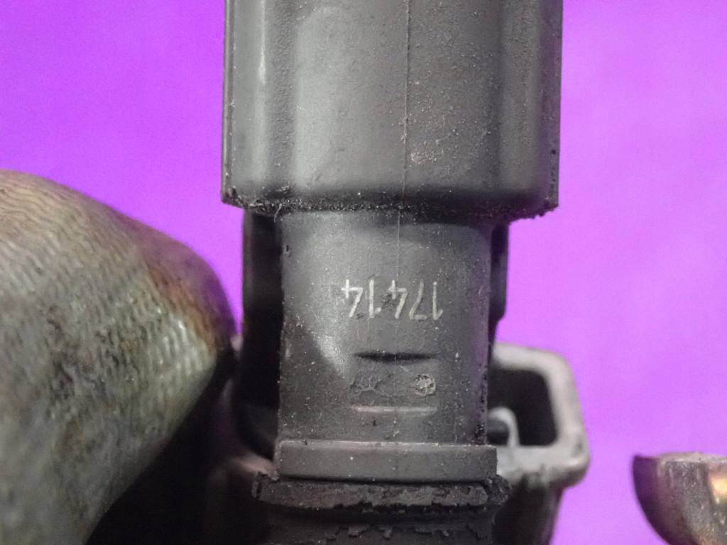 фото №16, Toyota corolla e12 00-08 1.6 молдинг впрыскная 23250-0d020