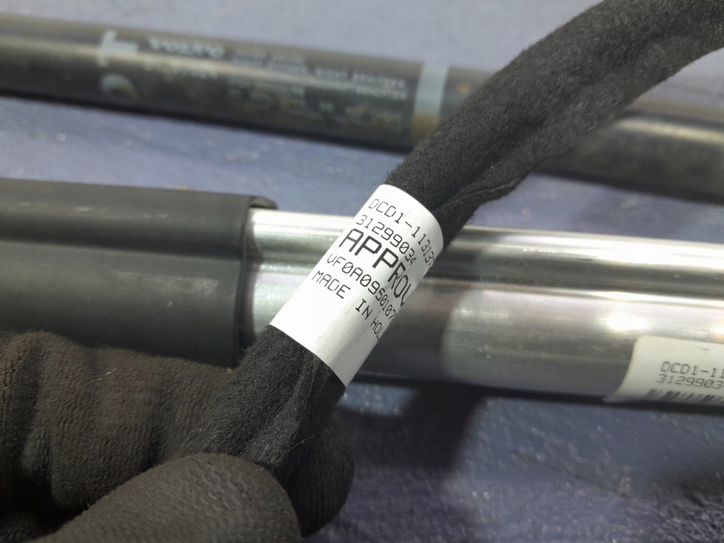 фото №6, Volvo xc60 i привід кришки багажника задня 31299034 31297524