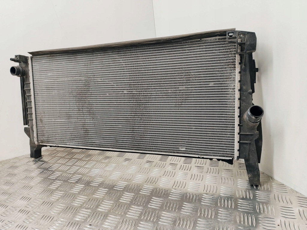 фото №7, Bmw 2 f46 2016 радиатор