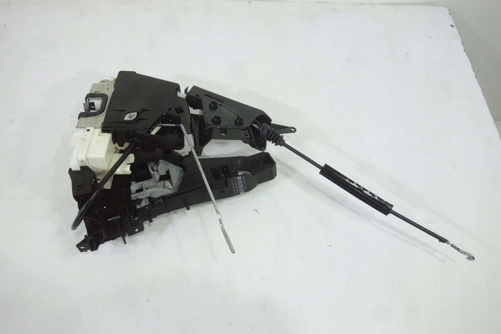 фото №1, Замок дверь перед правый mercedes b w245