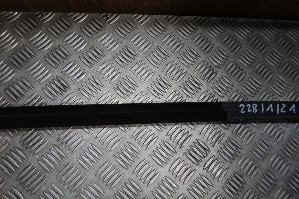 фото №7, Молдинг уплотнитель левый задняя bmw x3 g01