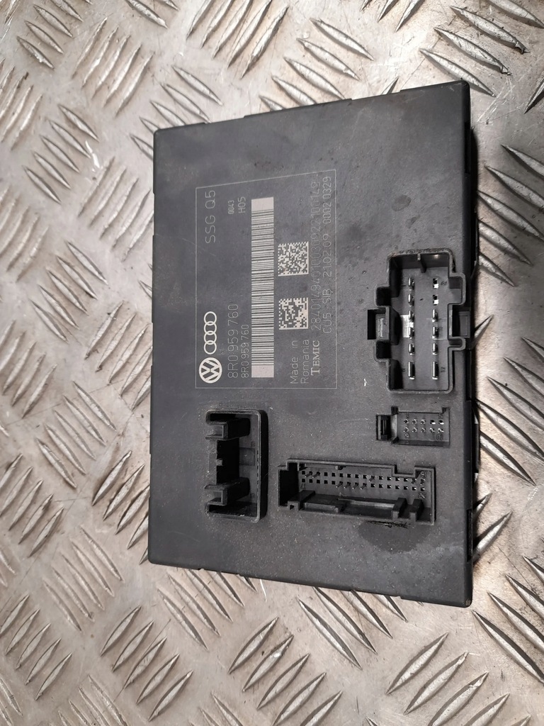 фото №1, Audi q5 sq5 8r0959760 модулі комфорту