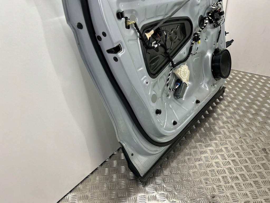 фото №16, Volkswagen tiguan 2018 перед сторона ліва двері передні