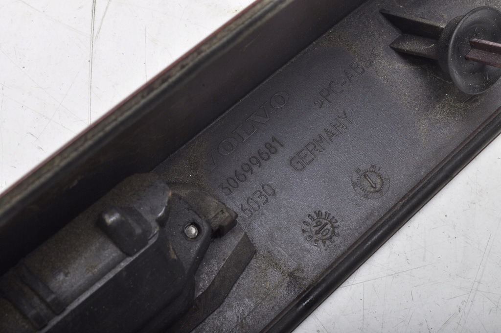 фото №10, Volvo s40 ii накладка молдинг крышки 30699681