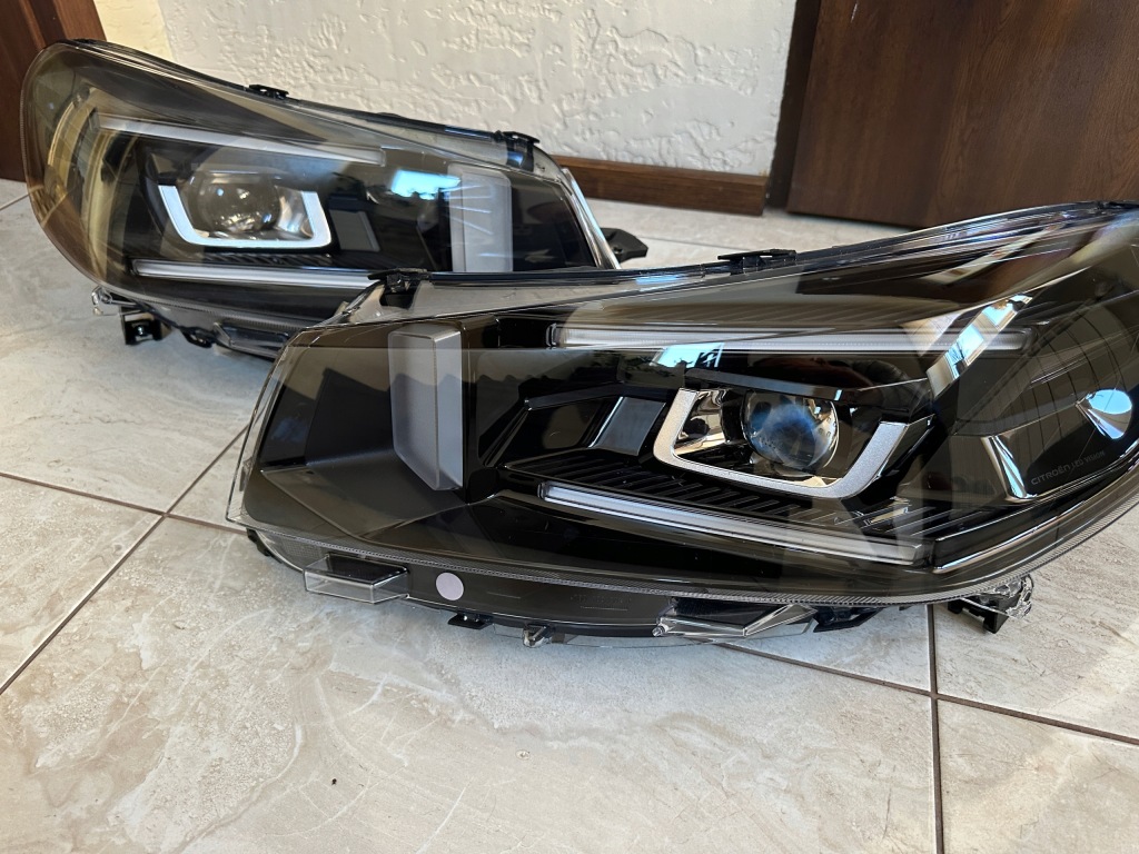 Купити Фара full led jumpy iv 24 капот