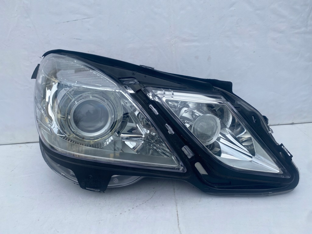 Купить Фара правый  фара правая  mercedes w212 bi ксенон + led поворотный hella европа
