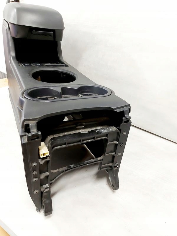 фото №16, Mitsubishi endeavor тунель середній підлокітник