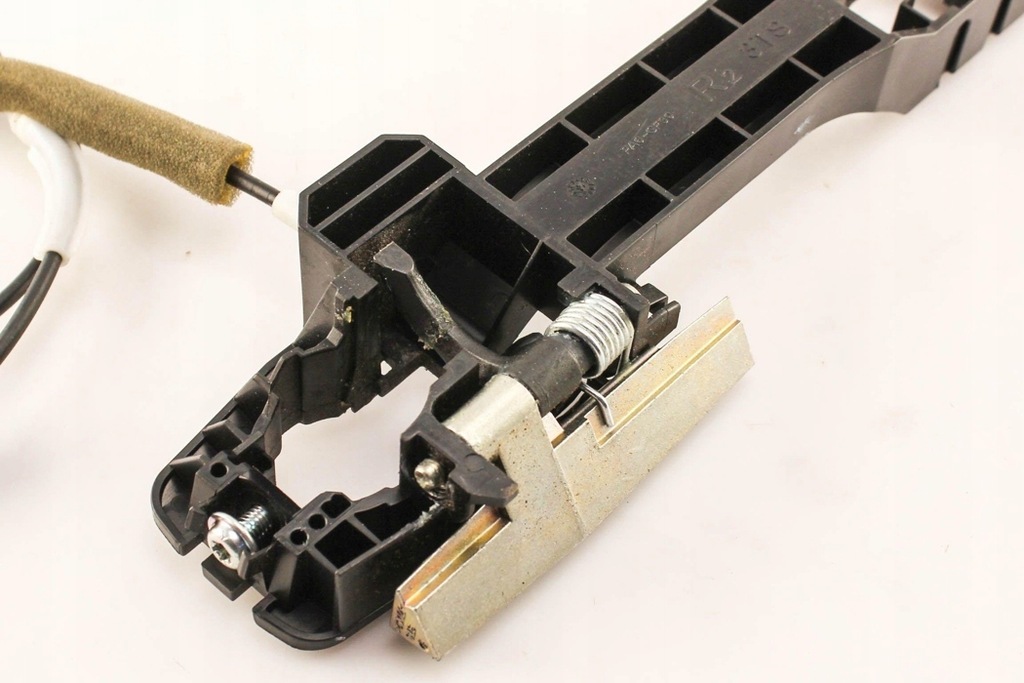 фото №5, Рамка ручка передних правых дверь nissan x-trail t32_ r23ts 2.0l