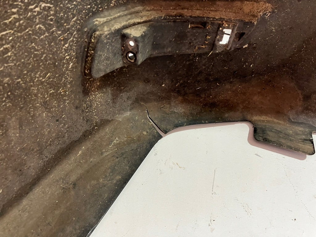 фото №12, Corolla e16 бампер задняя задний pod pdc