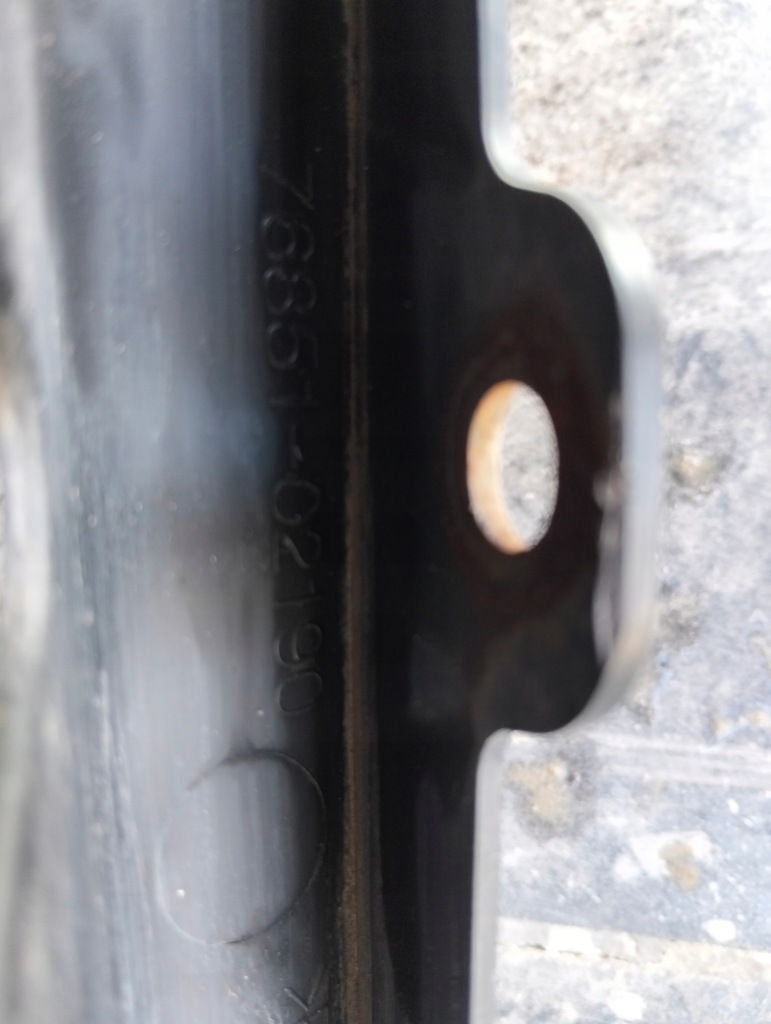 фото №7, Молдинг накладка-спойлер бампера правый перед toyota auris i lift e15 1.6 1zr-fae 09-12