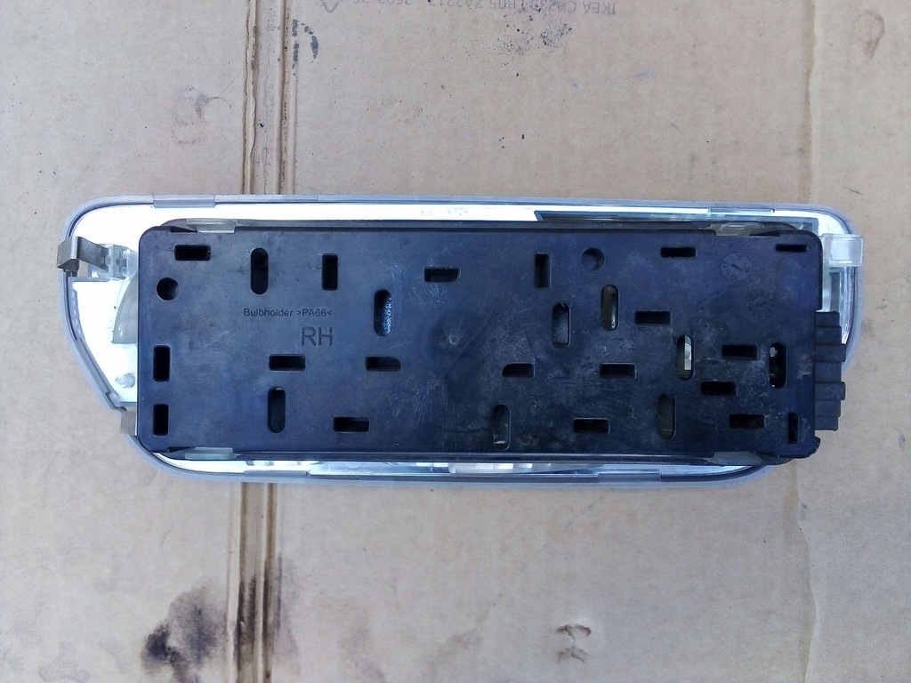 фото №2, Лампа лампа внутренняя потолочный кабины scania s r ntg 2242541