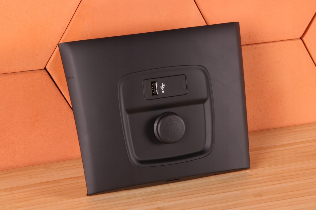 фото №1, Mini f60 захист корпус прикурювача роз'єм usb 9332796