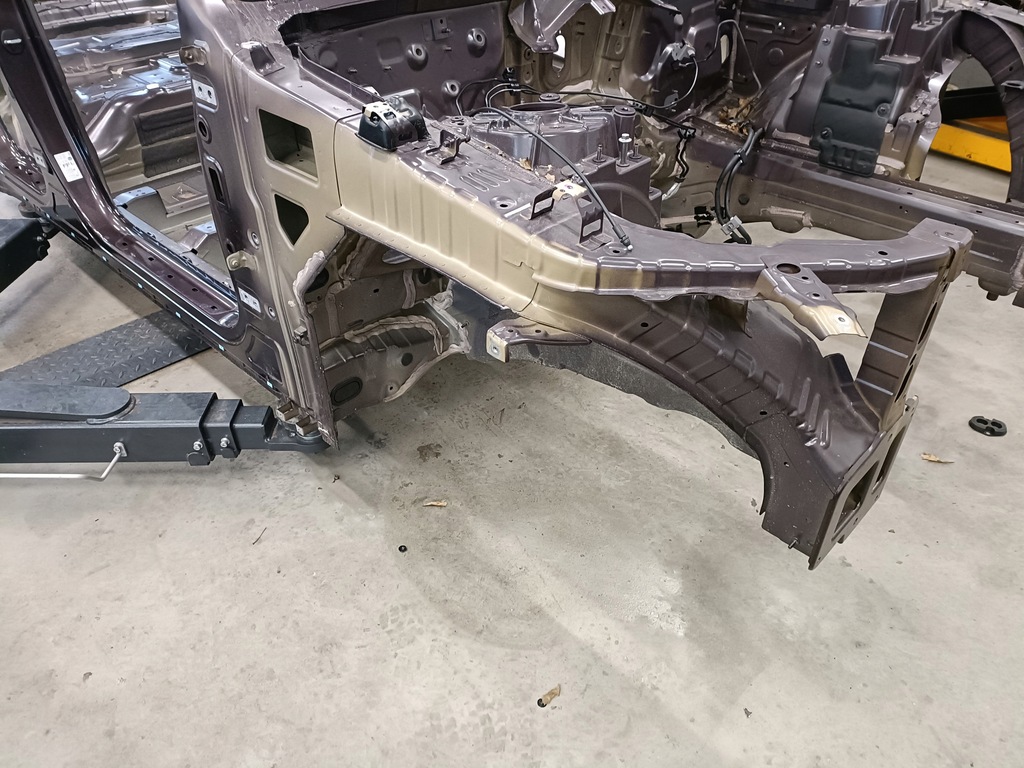 фото №1, Genesis gv70 четверть лонжерон перед правая