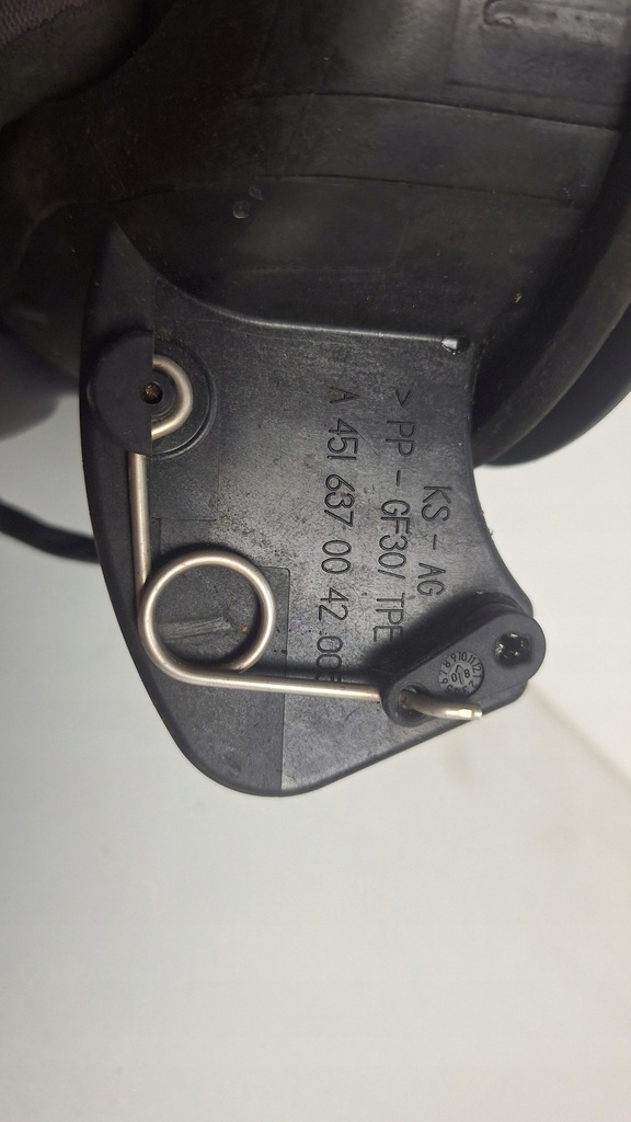 фото №10, Smart fortwo кришка заливної пального a4518170120