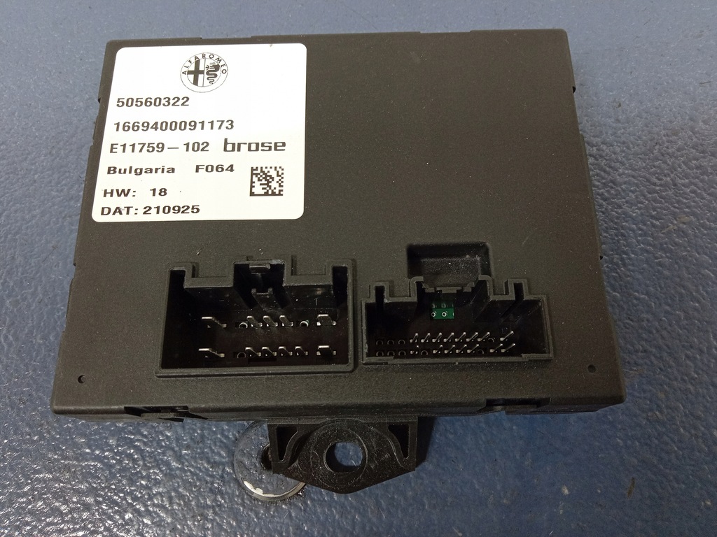 фото №3, Alfa romeo stelvio qv блок керування двері задня