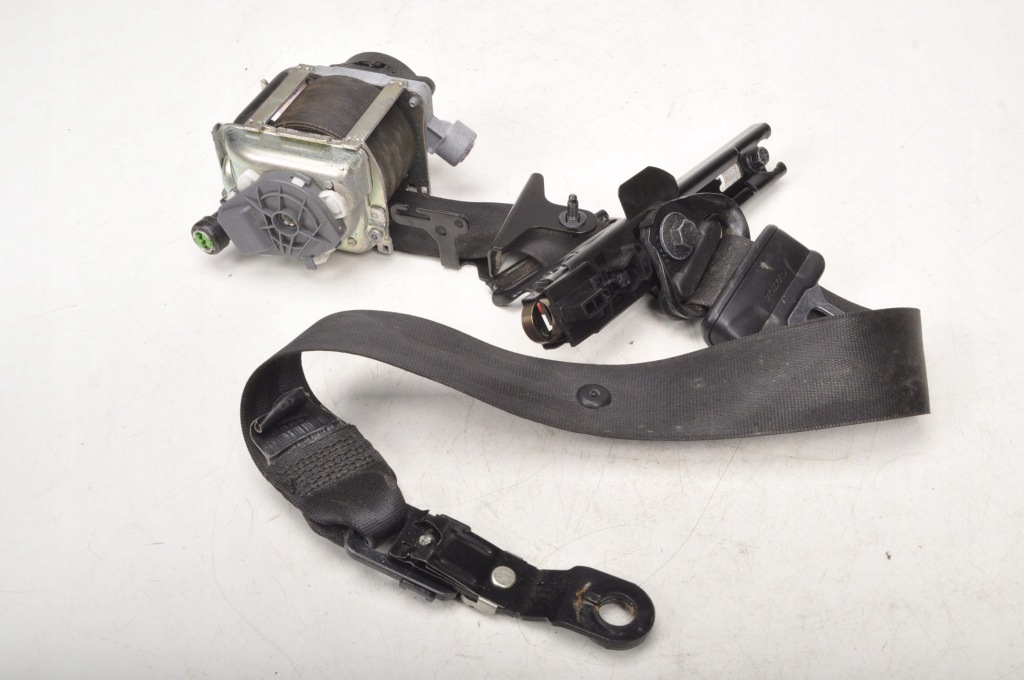 фото №1, Volvo s60 v60 pas безопасности правый передний 616155800