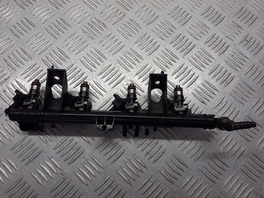 фото №3, Молдинг впрыскная renault clio iii 8200367230