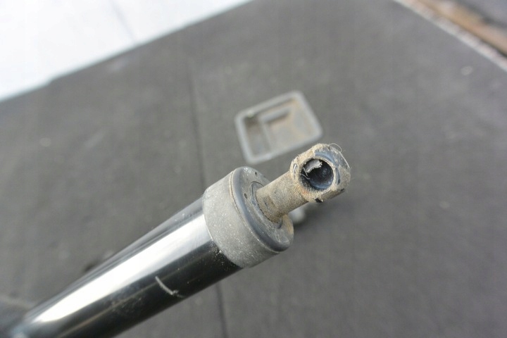 фото №8, Привод крышки багажника электрический амортизатор левый правый mazda cx9 ii tc 16-