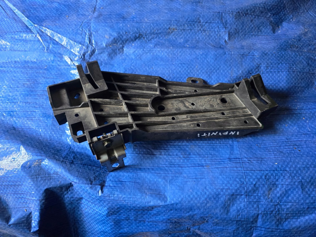 фото №1, Напрямна лампи правий перед infiniti q70 62564-1ma0a