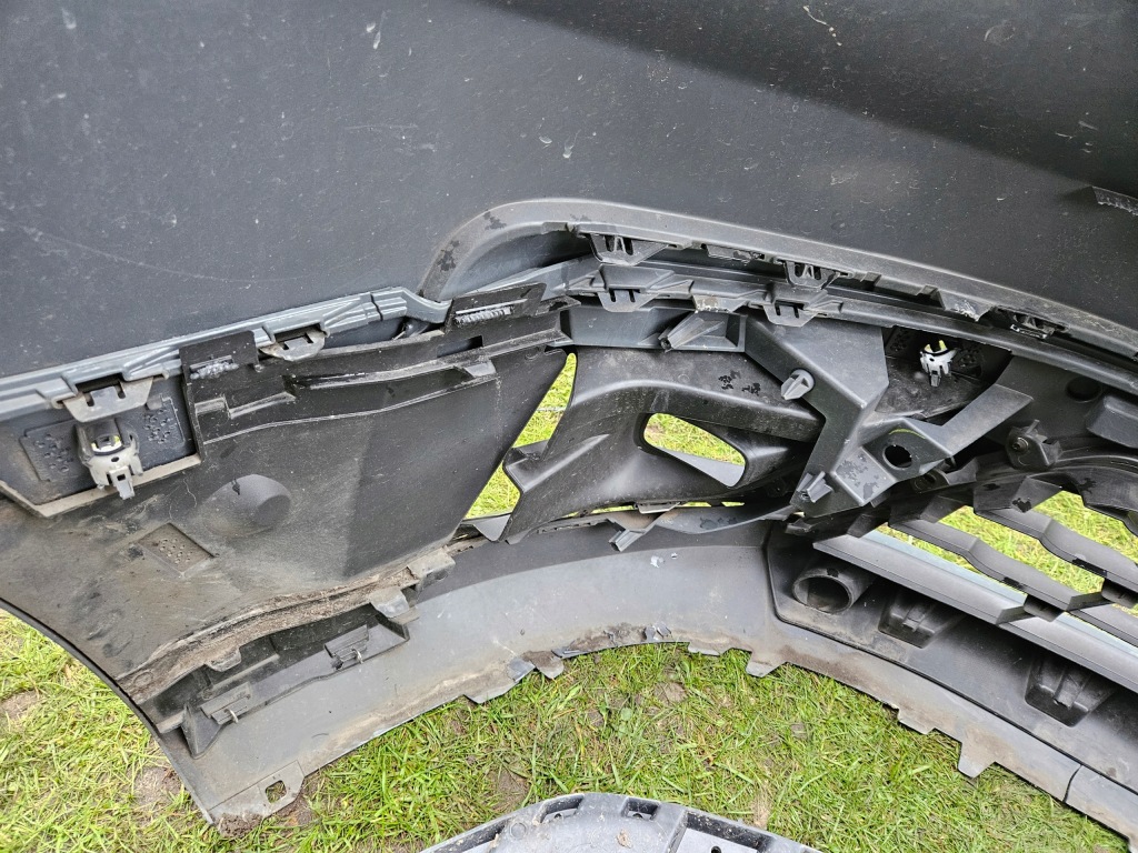 Бампер перед renault trafic iii lift 22- Киев