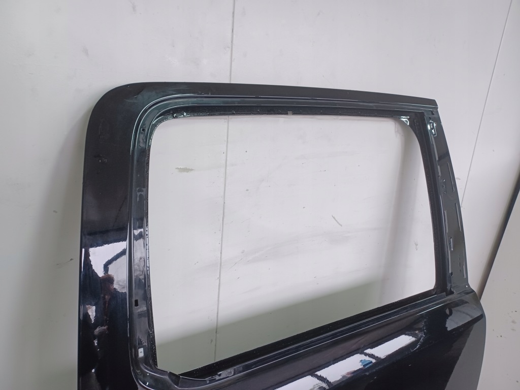 Дверей задні праве ----- dodge ram 1500 2019- ---- версія long довга Зі Шроту