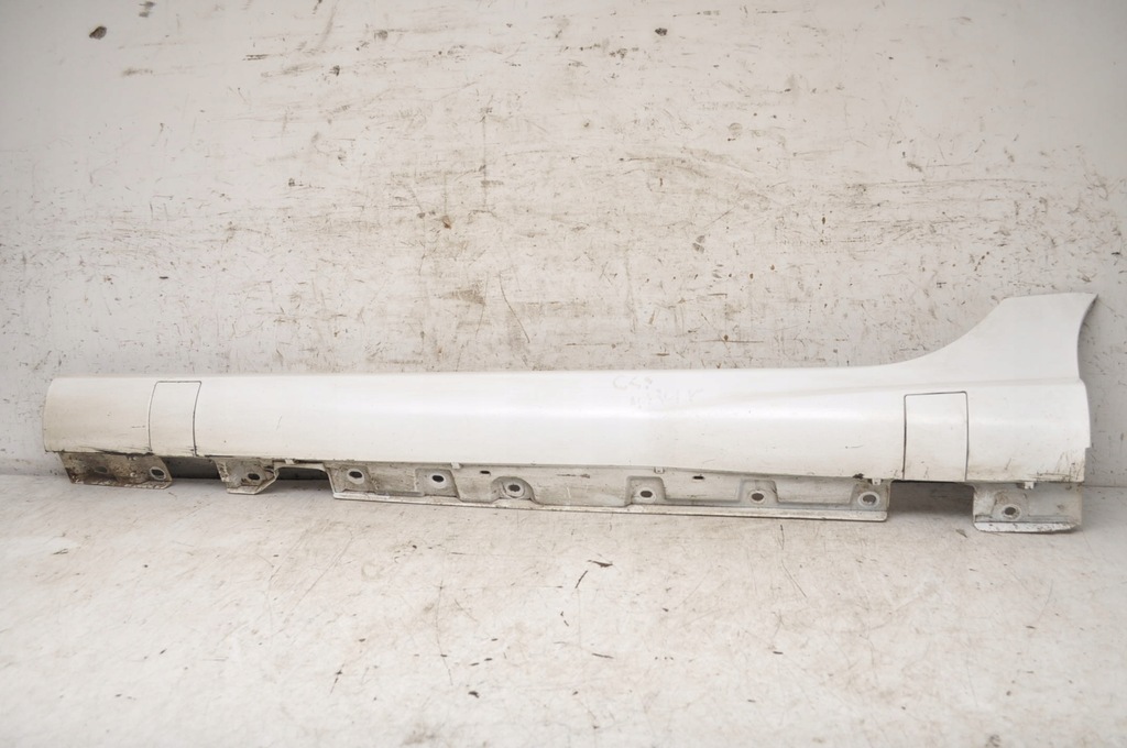 фото №1, Mercedes w172 r172 накладка порог левая amg a1726980054