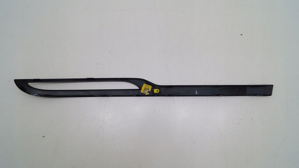 фото №3, Range rover velar 17-21 молдинг бампера ліва задня