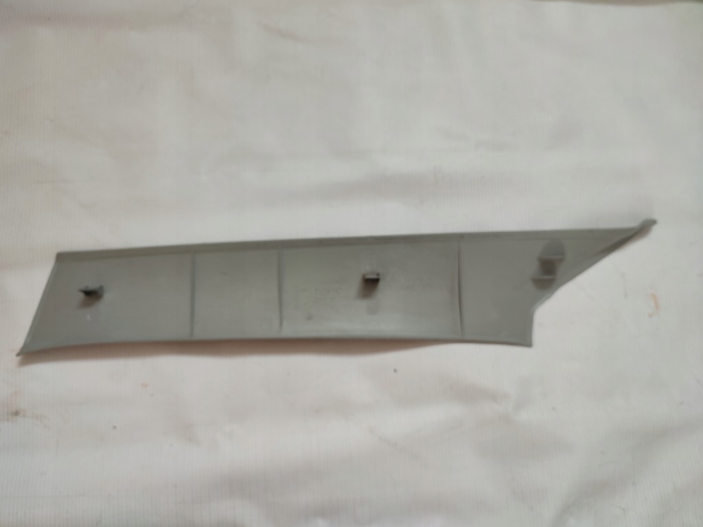 фото №2, Молдинг стойка правая suzuki jimny 76110-81a/r