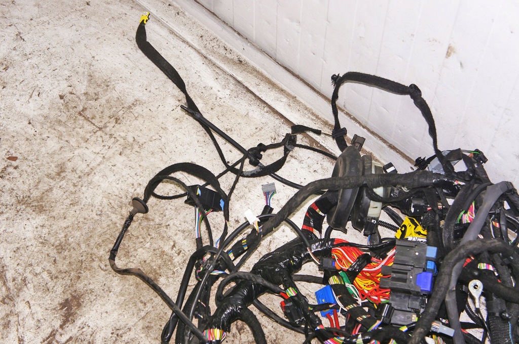 фото №5, Rj279 dacia duster ii джгут панелі pulpitu 240143061s 8030143061s 7kg