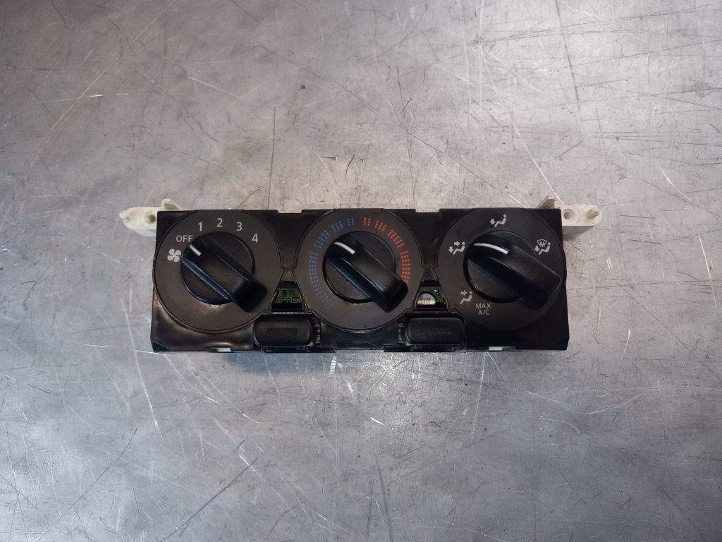 фото №1, Панель управление обдув nissan altima 2003r.