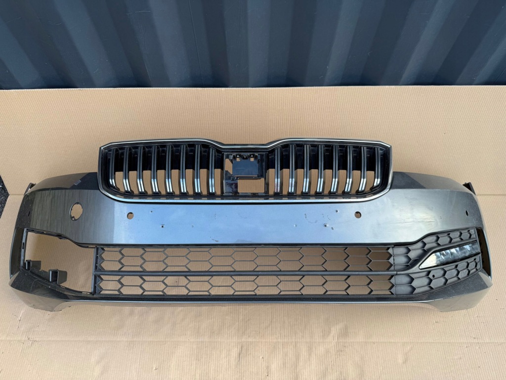 Купить Бампер решётка радиатора led skoda superb b8 3v 2019- оригинал