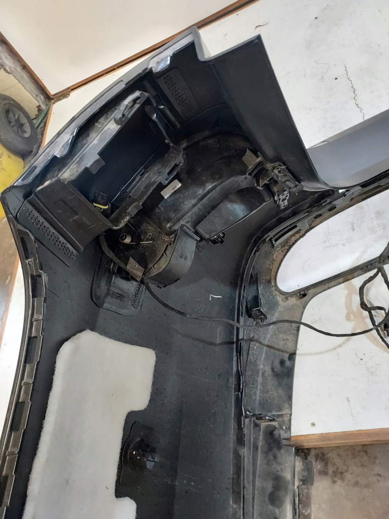 фото №7, Бампер жгут mercedes w213 amg kombi hybrid задняя nr m256